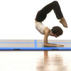 oppustelig gymnastikmåtte med pumpe 600 x 100 x 10 cm PVC blå
