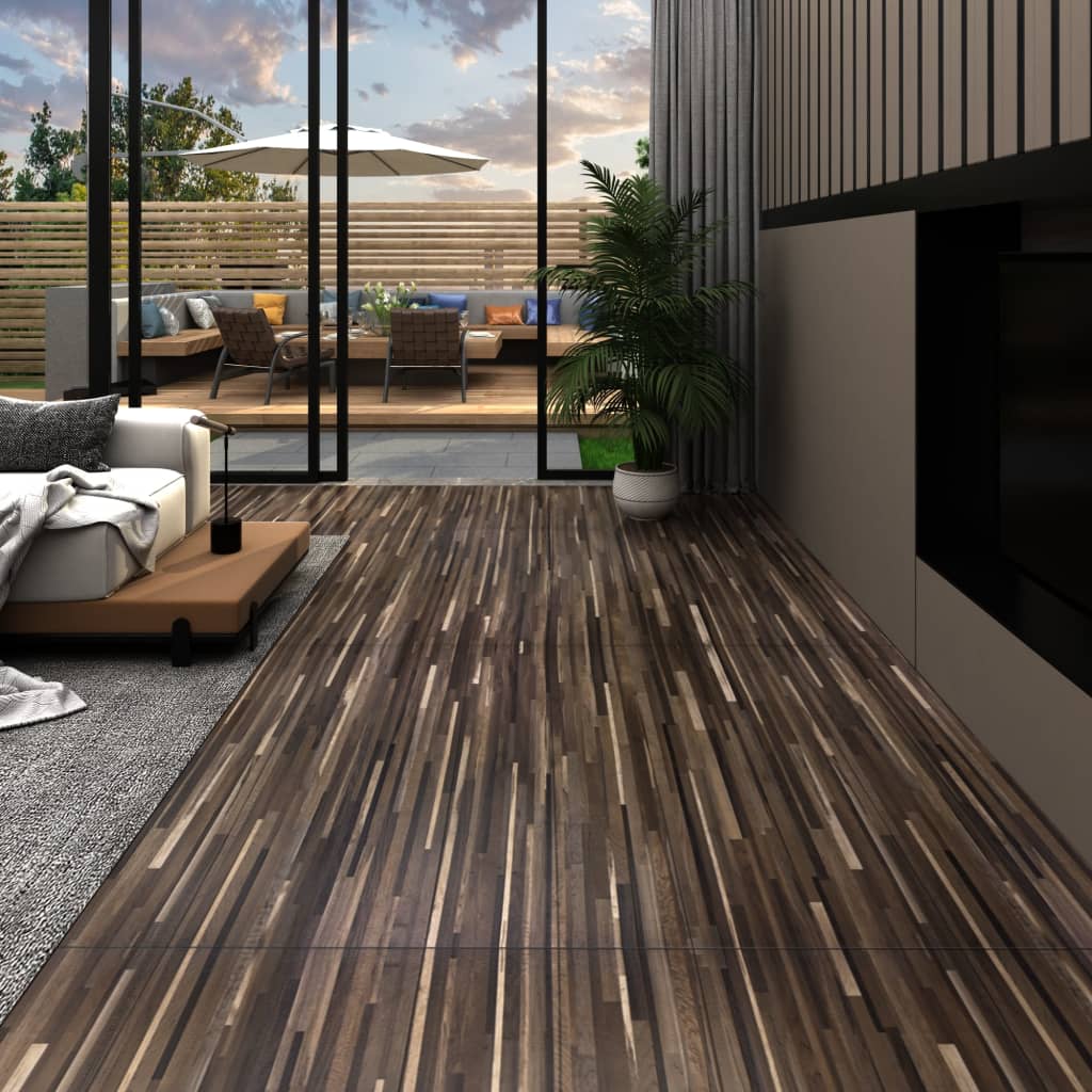 selvhæftende PVC-gulvplanker 5,21 m² 2 mm brunstribet